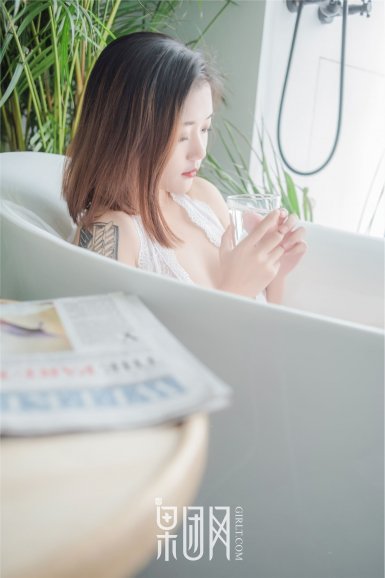 自制烤肠的做法_烤肠这样烤，比台湾烤肠还好吃_自制烤肠怎么做_月亮私家烘焙的菜谱